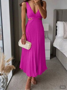 Sleeveless V-Neck Pleated Midi Dress in Bright Pink